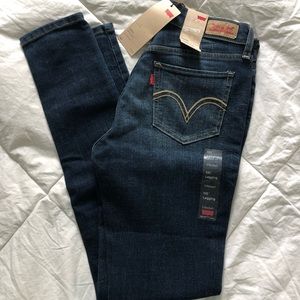 Levi’s 535 skinny Jean NEW WITH TAGS